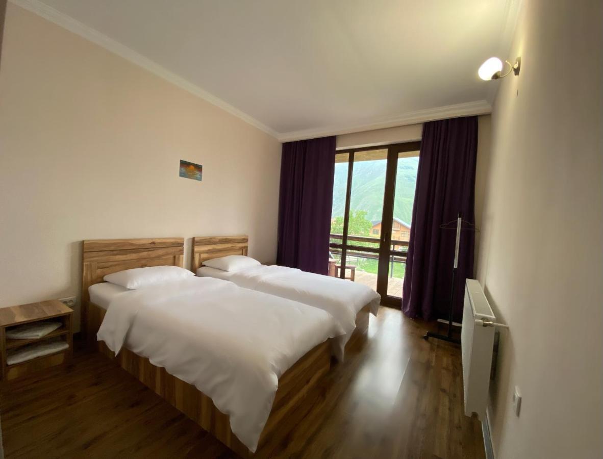 Cottage Kesane Kazbegi Esterno foto